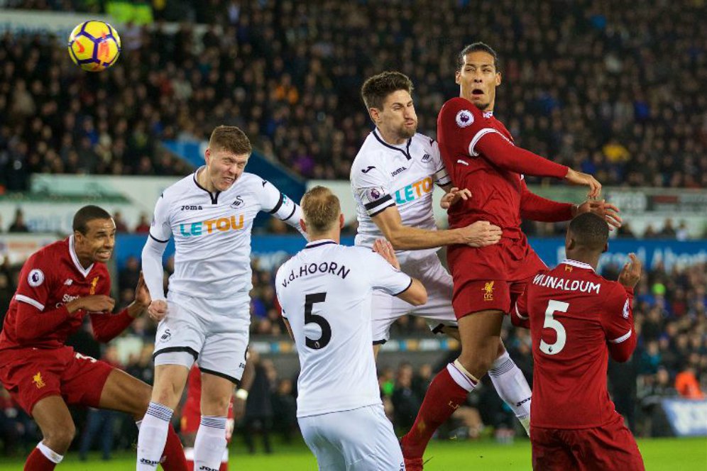 Van Dijk Bukan Solusi Untuk Atasi Masalah di Lini Belakang Liverpool Van Dijk Bukan Solusi Untuk Atasi Masalah di Lini Belakang Liverpool