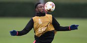 Main di Lapangan Sintetis, Welbeck Takut Cedera Main di Lapangan Sintetis, Welbeck Takut Cedera