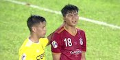Video: Heading Menyedihkan Berbuah Gol Bunuh Diri Video: Heading Menyedihkan Berbuah Gol Bunuh Diri