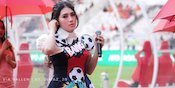 Gawat, Lantunan 'Sayang' Bikin Bomber Persija Jatuh Cinta pada Via Vallen Gawat, Lantunan 'Sayang' Bikin Bomber Persija Jatuh Cinta pada Via Vallen