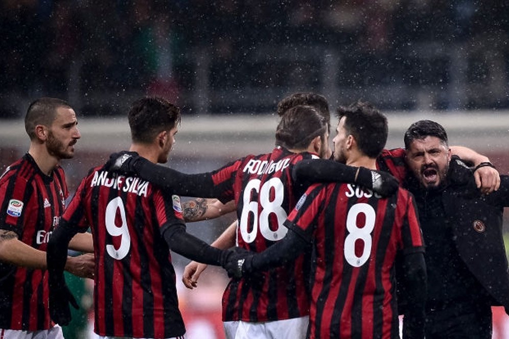 Candela: Roma vs Milan Tak Segemerlap Dahulu Candela: Roma vs Milan Tak Segemerlap Dahulu