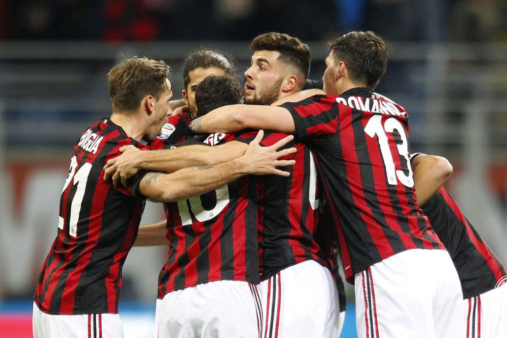 Manajer Lazio: Milan Bukan Klub Kecil Manajer Lazio: Milan Bukan Klub Kecil