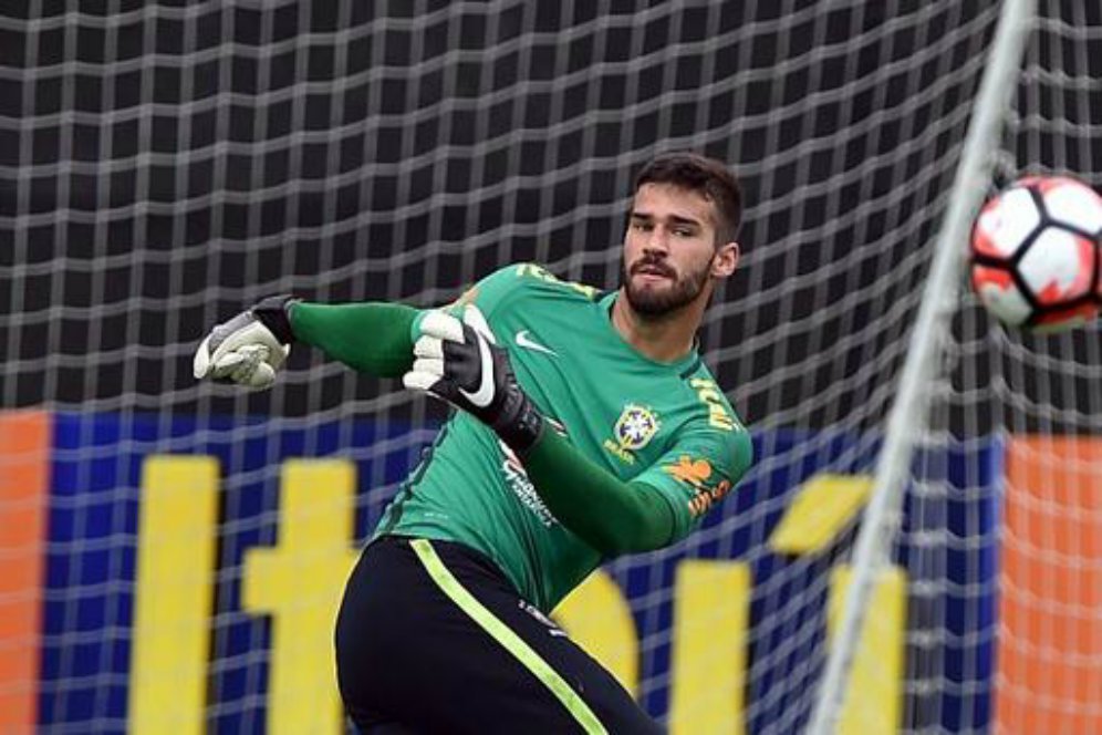 Allison Digadang-gadang Bakal Jadi Kiper Terbaik Dunia