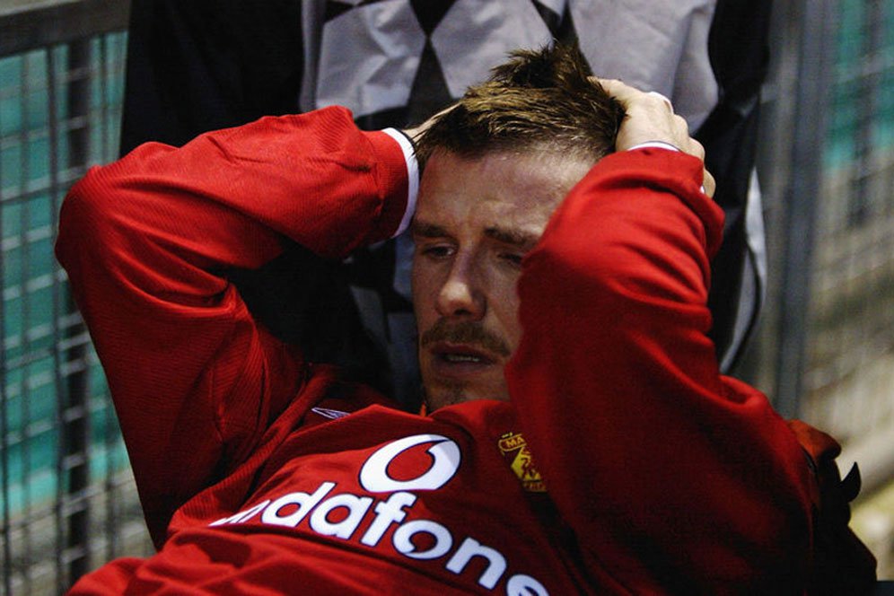 Wah! Sir Alex Ferguson Ternyata Pernah Jadi 'Tukang Cukur' David Beckham Wah! Sir Alex Ferguson Ternyata Pernah Jadi 'Tukang Cukur' David Beckham