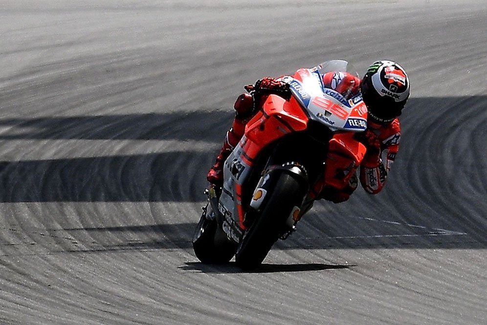 Jorge Lorenzo Tetap Bungkam Soal Hengkangnya Debon Jorge Lorenzo Tetap Bungkam Soal Hengkangnya Debon