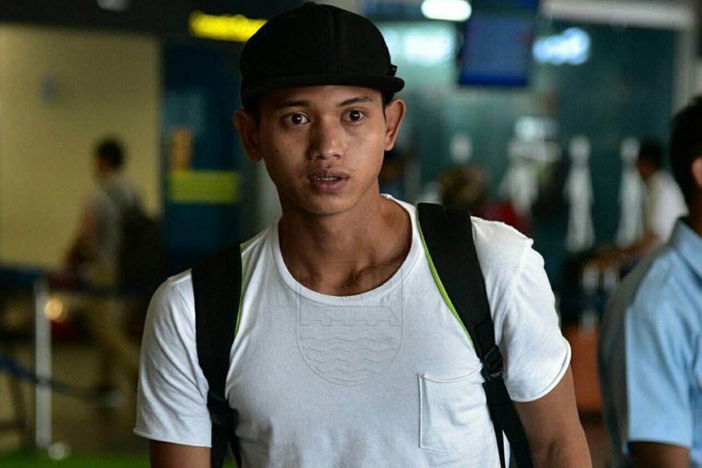 Persib Bandung Resmi Datangkan Muchlis Hadi dan Ghozali Siregar Persib Bandung Resmi Datangkan Muchlis Hadi dan Ghozali Siregar