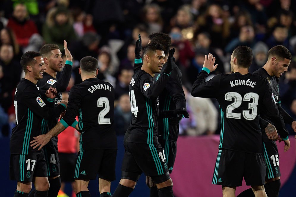 Carvajal: Real Madrid Berusaha Terus Kejar Barca Carvajal: Real Madrid Berusaha Terus Kejar Barca