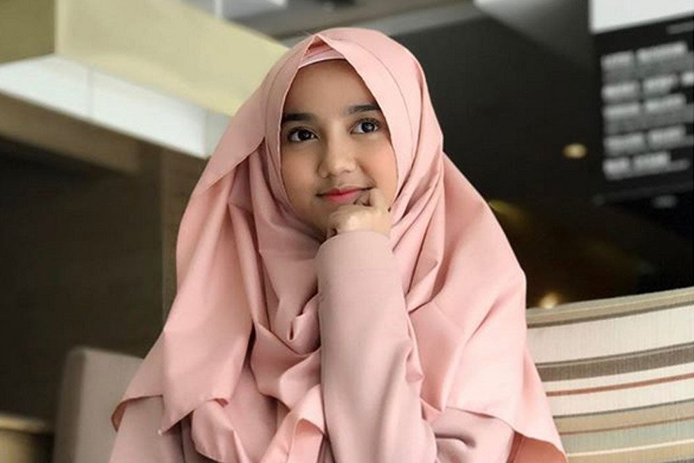 Putri Presiden Klub Malang United Ini Sedang Cari Jodoh, Kamu Takkan Kuat Menolak Putri Presiden Klub Malang United Ini Sedang Cari Jodoh, Kamu Takkan Kuat Menolak