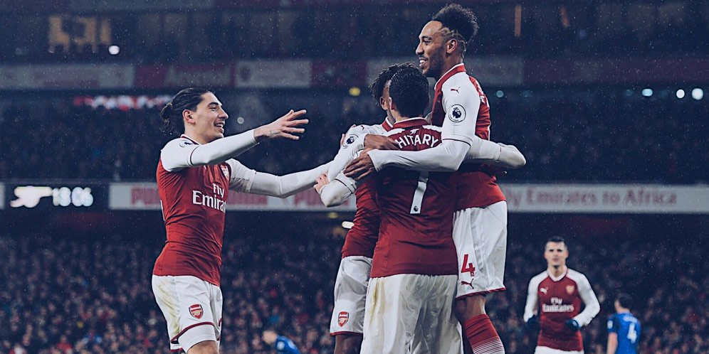 Pemain Arsenal Lakukan Selebrasi Gol ke Gawang Everton