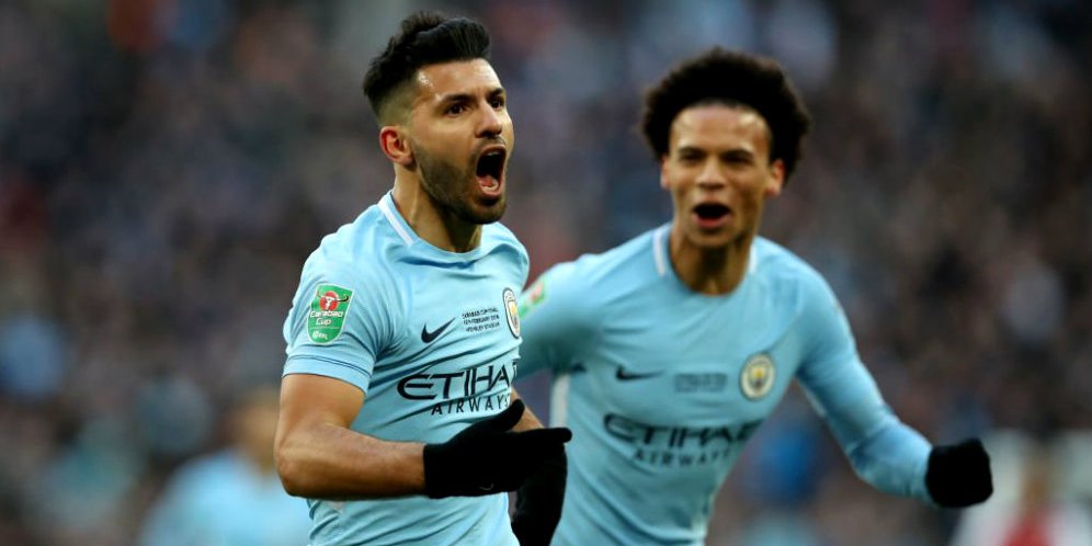 Sergio Aguero rayakan golnya ke gawang Arsenal.