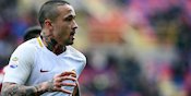 Media Vietnam Sebut Radja Nainggolan Bisa Membawa 2 Dampak Positif untuk Indonesia Media Vietnam Sebut Radja Nainggolan Bisa Membawa 2 Dampak Positif untuk Indonesia