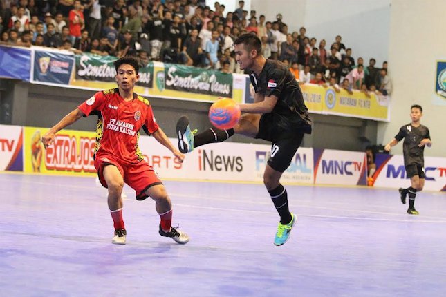 Mengakomodasi Dominasi Close Control