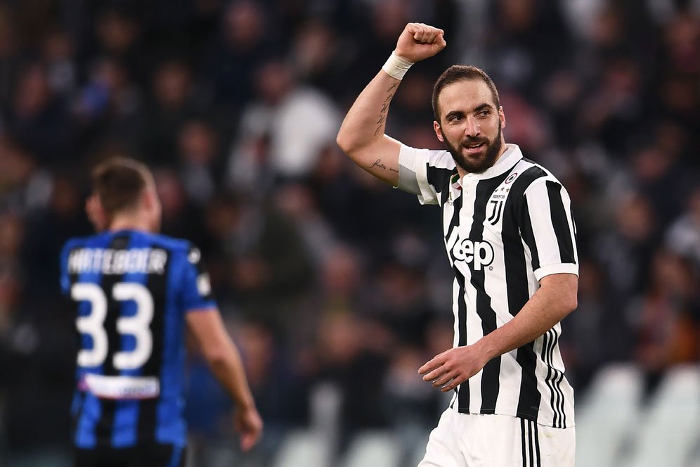 Higuain Bantah Punya Kontak dengan Chelsea Higuain Bantah Punya Kontak dengan Chelsea