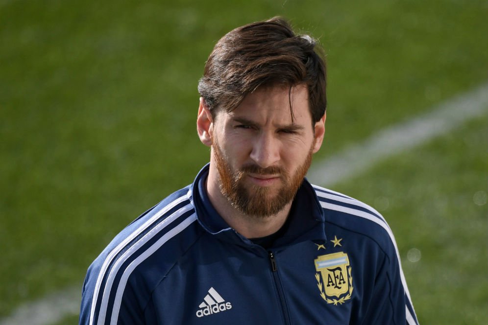 Tak Pernah Ada Tim Yang Ajukan Penawaran Untuk Messi Tak Pernah Ada Tim Yang Ajukan Penawaran Untuk Messi