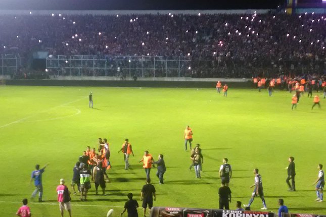 Ratusan Aremania Jadi Korban Ratusan Aremania Jadi Korban