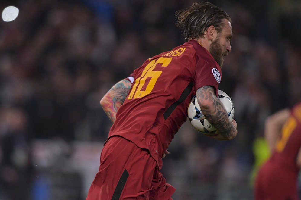 De Rossi Paling Berpengalaman Ambil Penalti