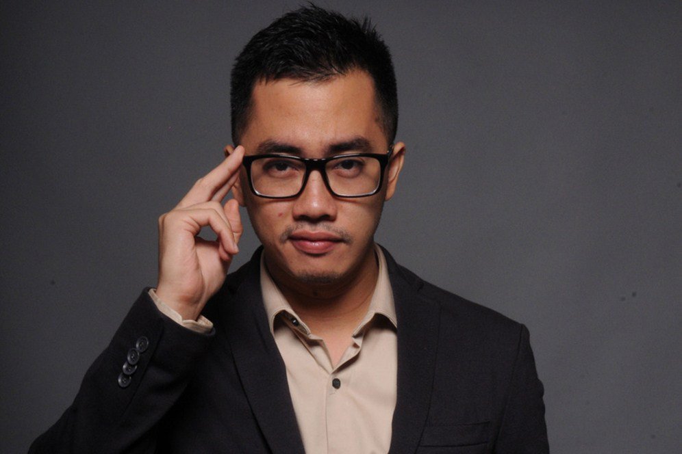 Dennis Adhiswara Beri Tips Hadapi Judges di The NextDev Idea Pitch Dennis Adhiswara Beri Tips Hadapi Judges di The NextDev Idea Pitch