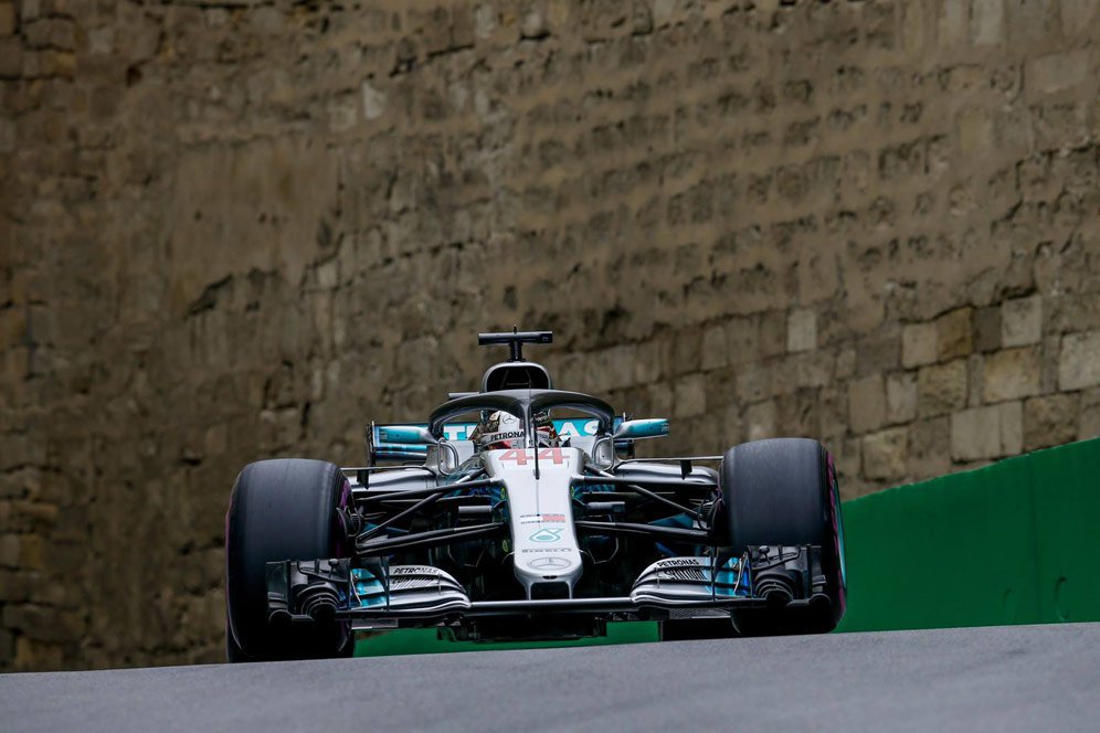 Hamilton Rebut Kemenangan Perdana di F1 GP Azerbaijan Hamilton Rebut Kemenangan Perdana di F1 GP Azerbaijan
