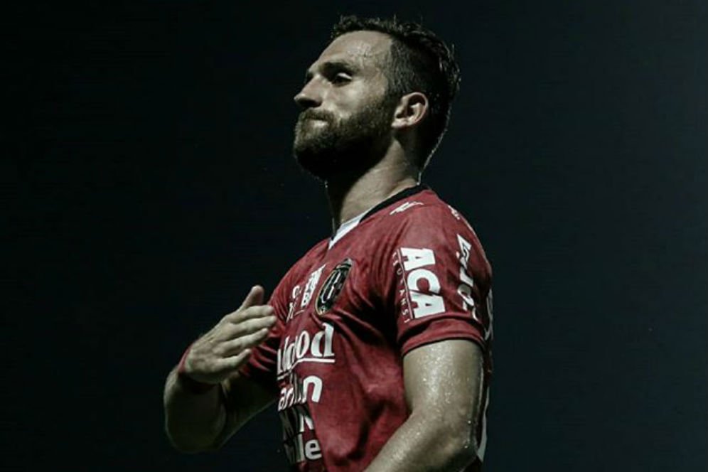 Ilija Spasojevic, Penyerang Tajam Peraih Sederet Gelar Ilija Spasojevic, Penyerang Tajam Peraih Sederet Gelar