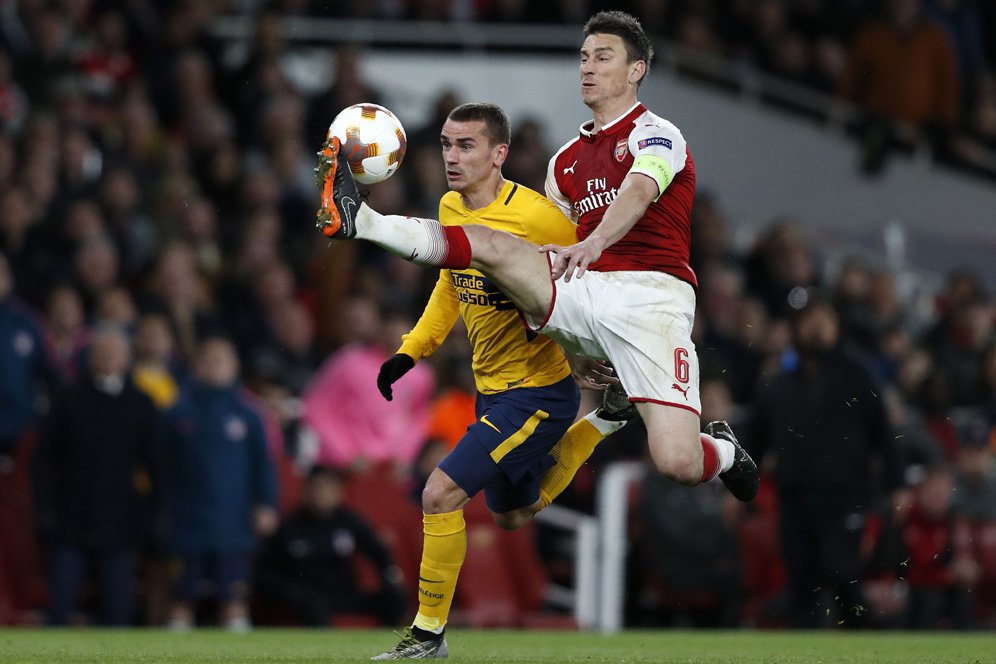 Wenger Tak Mau Salahkan Koscielny Atas Gol Griezmann Wenger Tak Mau Salahkan Koscielny Atas Gol Griezmann
