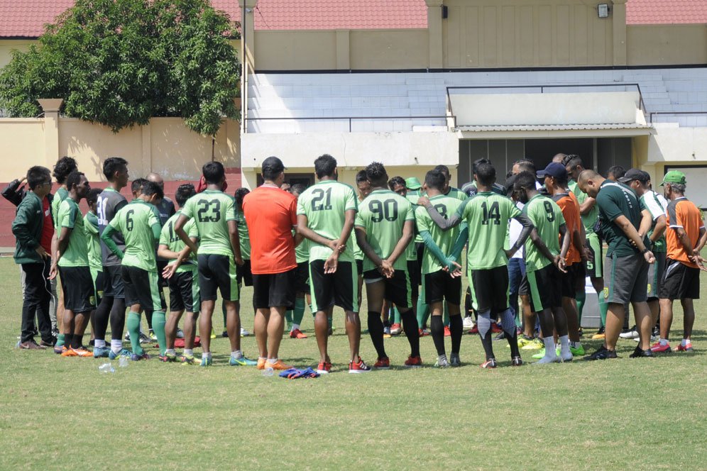 Spesial, Persebaya Mengenang Eri Irianto di Sesi Latihan Spesial, Persebaya Mengenang Eri Irianto di Sesi Latihan