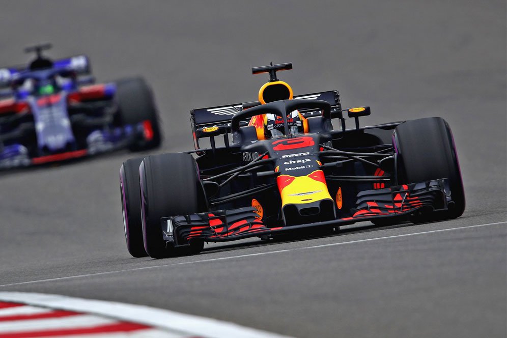 Ricciardo Rebut Kemenangan Perdana Red Bull di F1 GP Shanghai Ricciardo Rebut Kemenangan Perdana Red Bull di F1 GP Shanghai