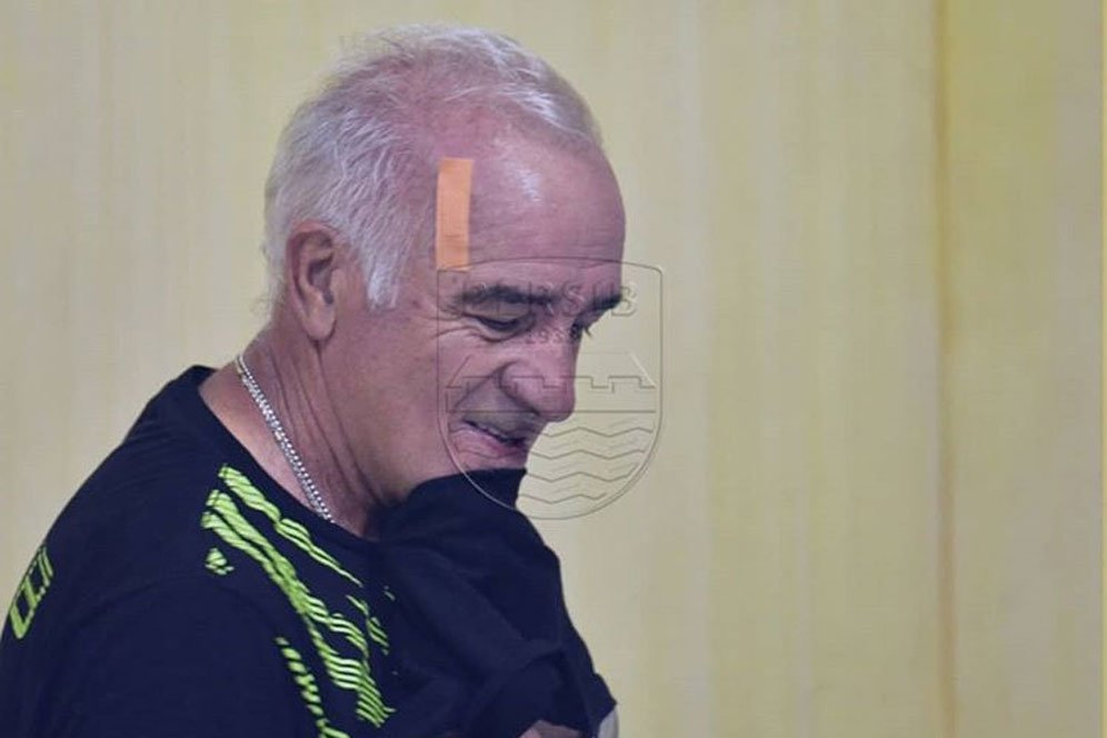 Pelaku Pelemparan pada Pelatih Persib di Kandang Arema Harus Dipenjara