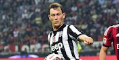 Lichtsteiner belum 100 persen gabung Arsenal Lichtsteiner belum 100 persen gabung Arsenal