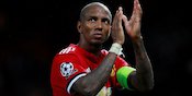 Hobi Diving Ashley Young Bikin Cemas Bek Swedia Hobi Diving Ashley Young Bikin Cemas Bek Swedia