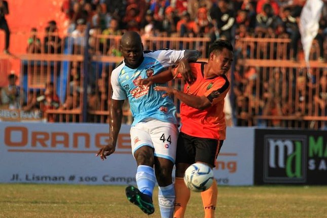 Persibo Jadi Bulan-bulanan Persibo Jadi Bulan-bulanan