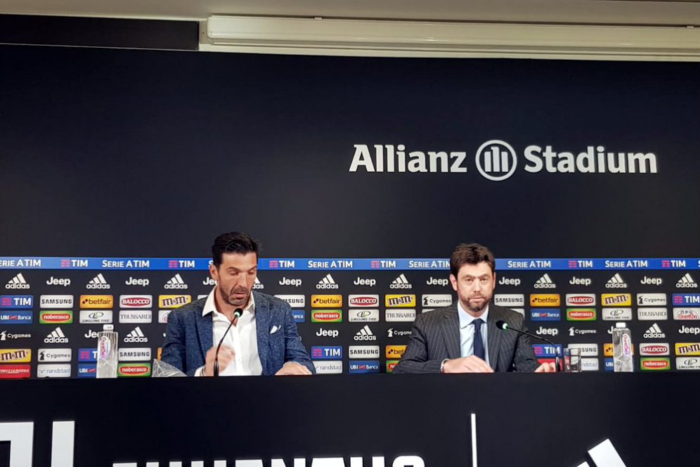 Resmi, Buffon Berpisah Dengan Juventus Musim Depan Resmi, Buffon Berpisah Dengan Juventus Musim Depan