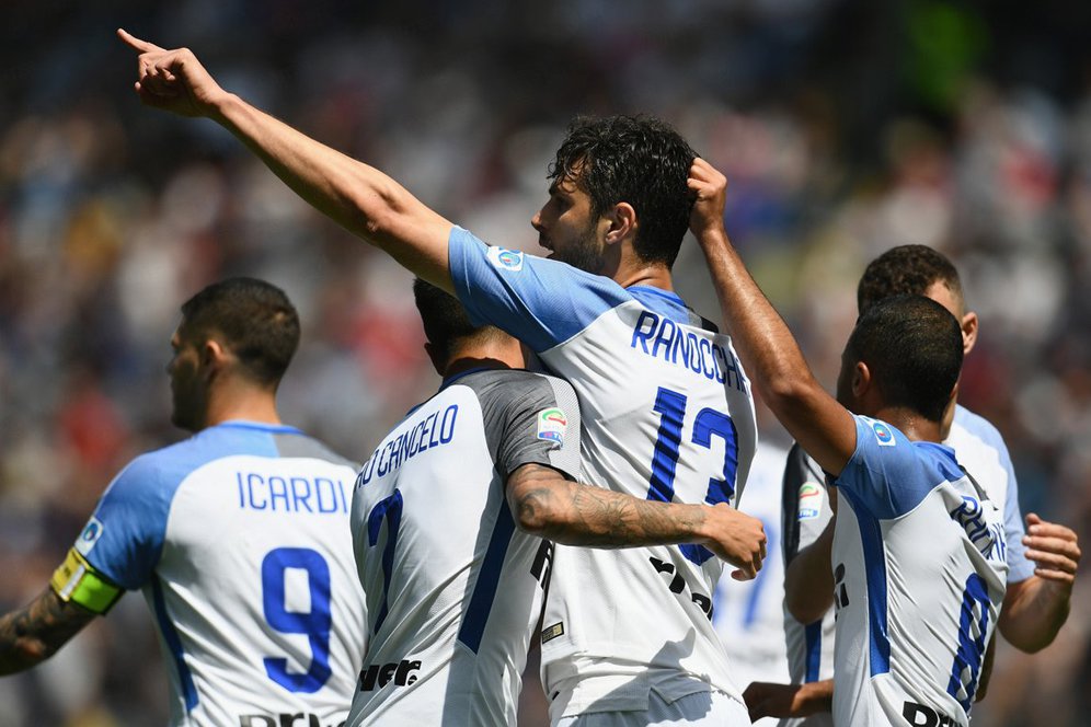 Moratti: Inter Bisa Bersaing Dapatkan Scudetto Moratti: Inter Bisa Bersaing Dapatkan Scudetto