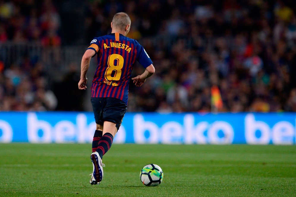 Seperti Dani Alves, Andres Iniesta Juga Ingin 'Balik Kucing' ke Barcelona Seperti Dani Alves, Andres Iniesta Juga Ingin 'Balik Kucing' ke Barcelona