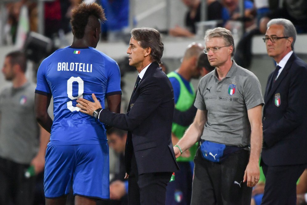 Mancini: Balotelli Bisa Lebih Baik Lagi Mancini: Balotelli Bisa Lebih Baik Lagi