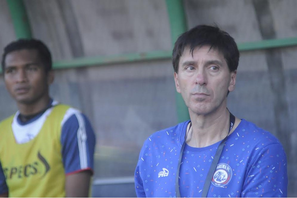 Tak Lagi Tangani Arema FC, Ini Penyesalan Milan Petrovic Tak Lagi Tangani Arema FC, Ini Penyesalan Milan Petrovic