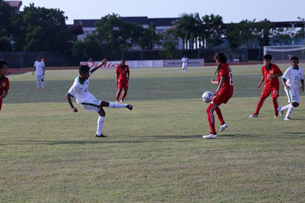 Gol Cepat Hancurkan Mimpi Timnas Indonesia U-16 Putri ke Semifinal Piala AFF Gol Cepat Hancurkan Mimpi Timnas Indonesia U-16 Putri ke Semifinal Piala AFF