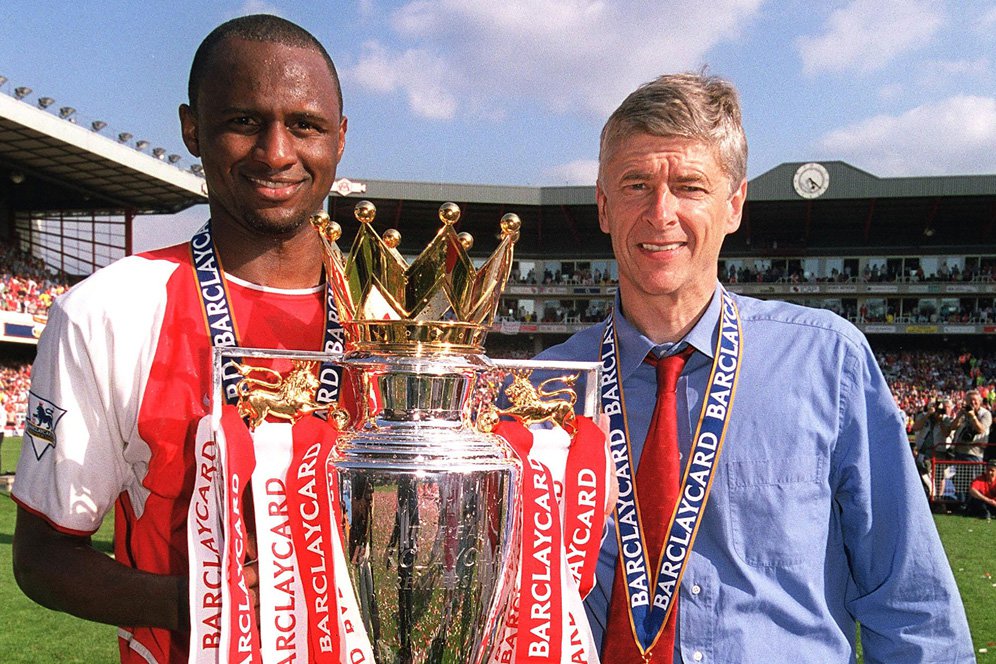 25 April 2004: Arsenal Invincibles Rayakan Juara Premier League di White Hart Lane 25 April 2004: Arsenal Invincibles Rayakan Juara Premier League di White Hart Lane