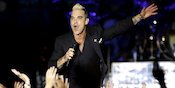 Pembukaan Piala Dunia Diramaikan Robbie Williams Pembukaan Piala Dunia Diramaikan Robbie Williams