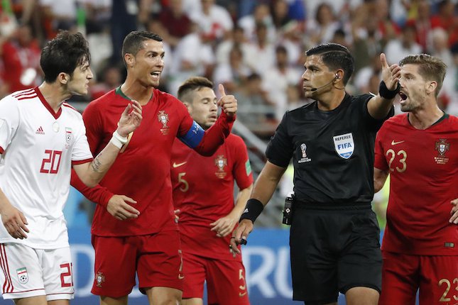 VAR Tidak Membantu VAR Tidak Membantu