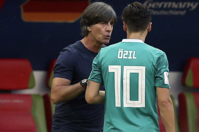 Semua Salah Ozil? Semua Salah Ozil?