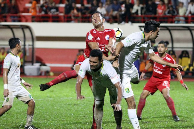 Menang atas Persib Menang atas Persib