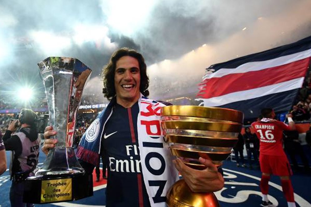 Bertanya ke Ryan Giggs, Apakah Edinson Cavani Bakal Flop Seperti Falcao dan Sanchez?