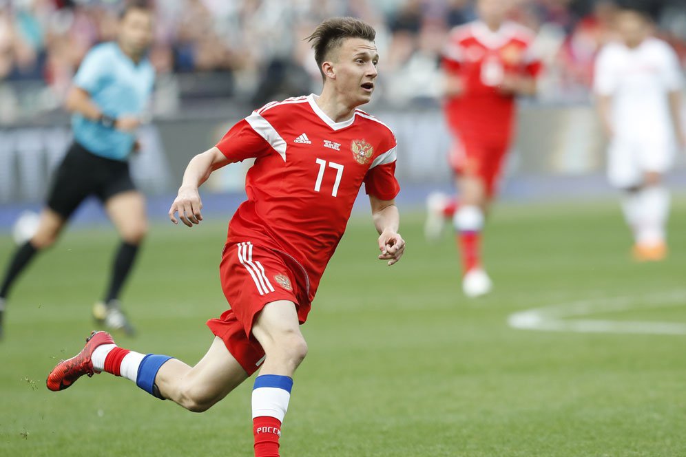 Wenger Siap Gagalkan Kepindahan Bintang Rusia ke Arsenal Wenger Siap Gagalkan Kepindahan Bintang Rusia ke Arsenal