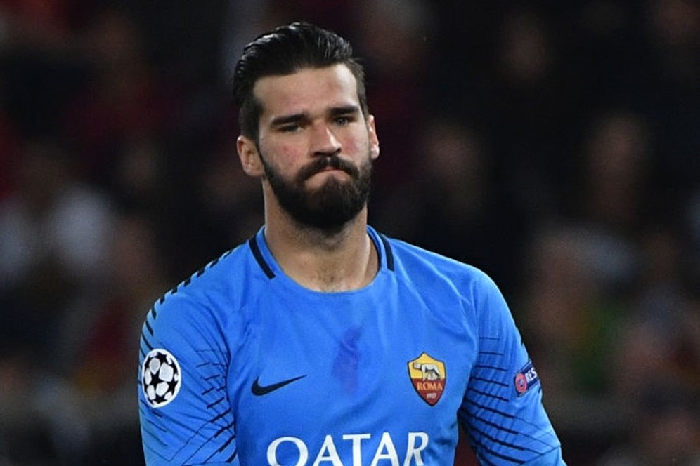 Chelsea Siap Bajak Transfer Alisson ke Liverpool