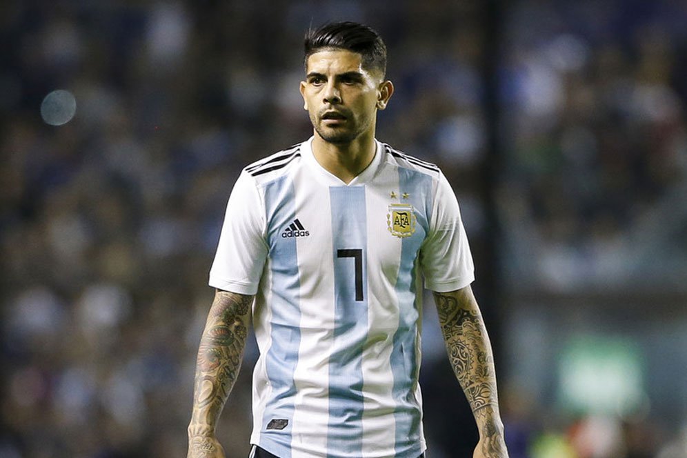 Arsenal Hidupkan Minat Untuk Ever Banega Arsenal Hidupkan Minat Untuk Ever Banega