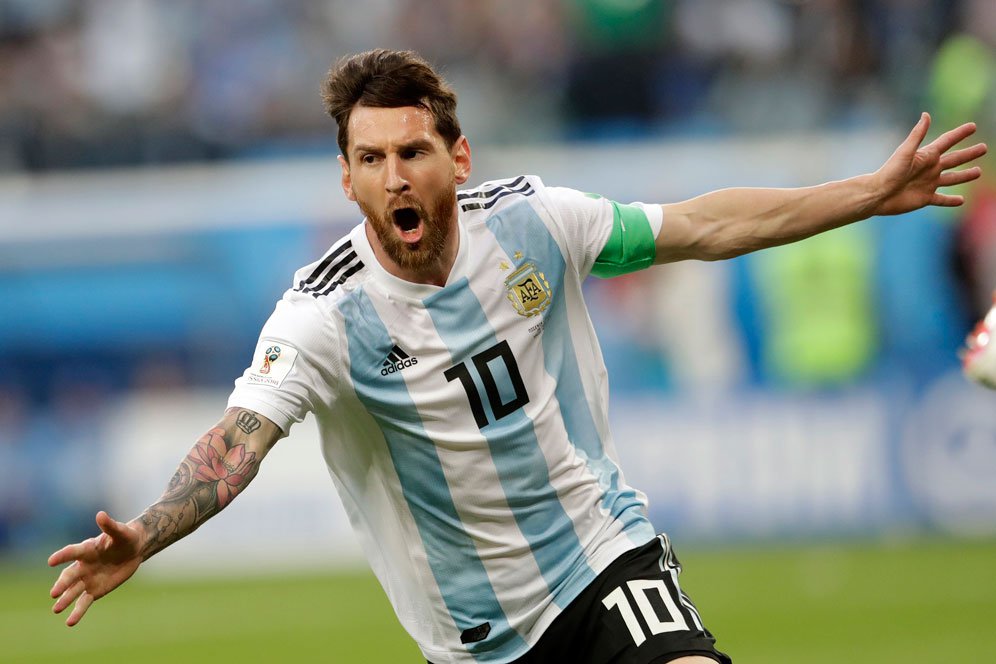Del Bosque Menyesali Kegagalan Spanyol Bujuk Messi Pindah Kewarganegaraan Del Bosque Menyesali Kegagalan Spanyol Bujuk Messi Pindah Kewarganegaraan