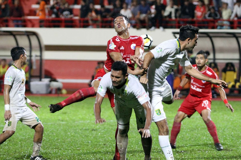 Persebaya Tak Terima Pemainnya Diludahi Oknum Jakmania Persebaya Tak Terima Pemainnya Diludahi Oknum Jakmania