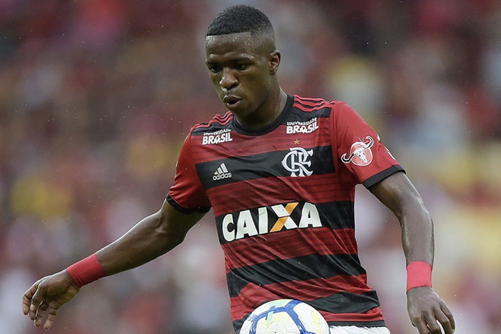 Vinicius Tolak Barcelona Demi Real Madrid