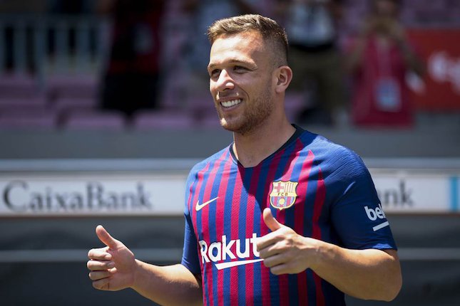 Barca Butuh Gelandang