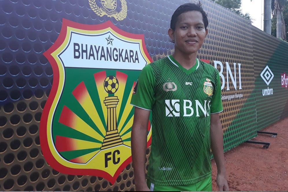 Adam Alis Tak Kesulitan Adaptasi di Bhayangkara FC Adam Alis Tak Kesulitan Adaptasi di Bhayangkara FC